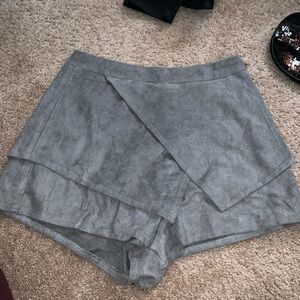 Suede skort